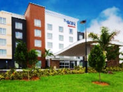 Fairfield Inn & Suites By Marriott Fort Lauderdale Пемброук Пайнс Екстериор снимка